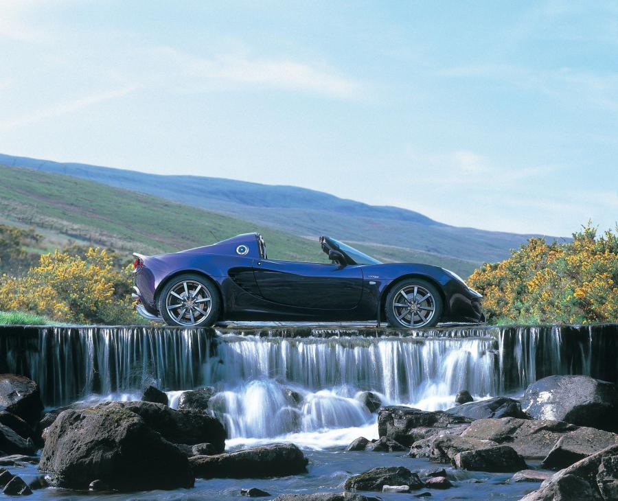  Lotus Elice 2002 года  (фото 14 из 26)